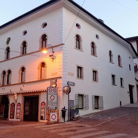 Antica Dimora Apartment Levico Terme Luaran gambar